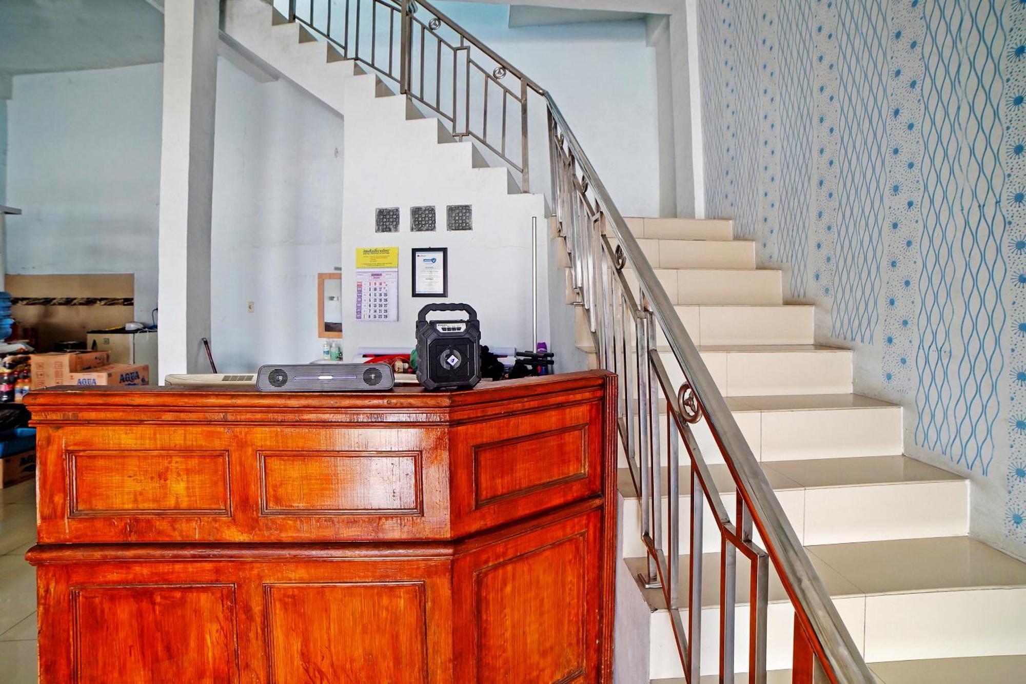 Oyo 90922 Gurusinga Guesthouse Medan Exteriér fotografie